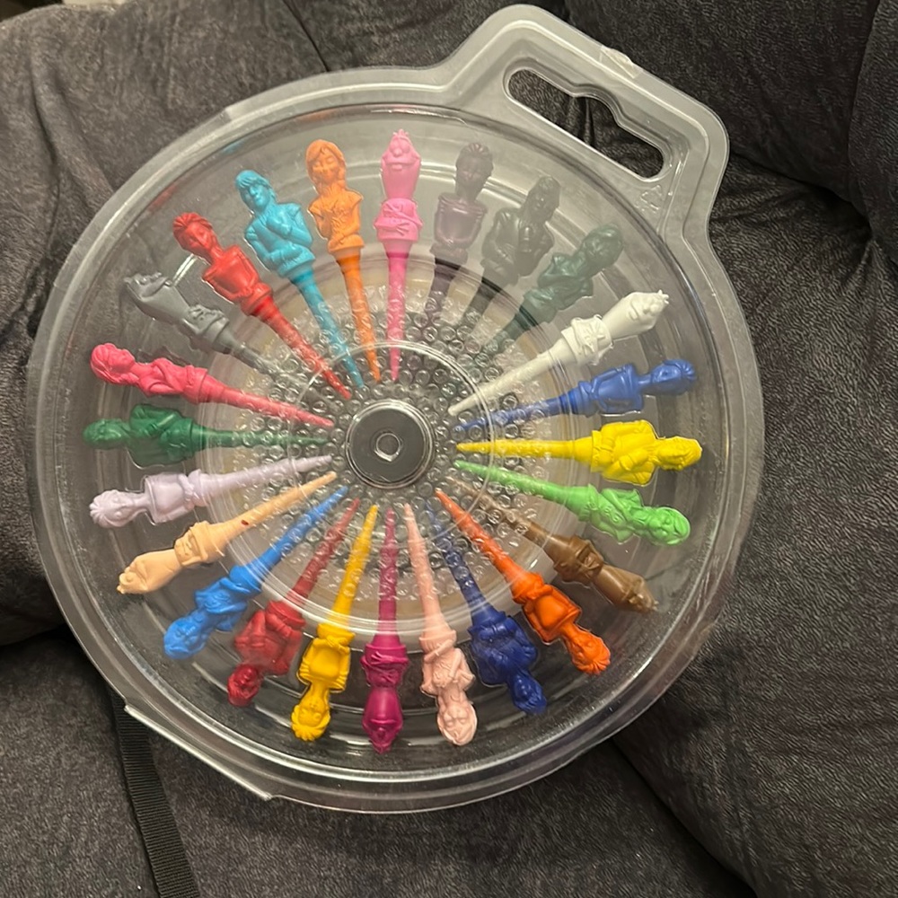 Disney Parks Frozen Crayons 24 Pack